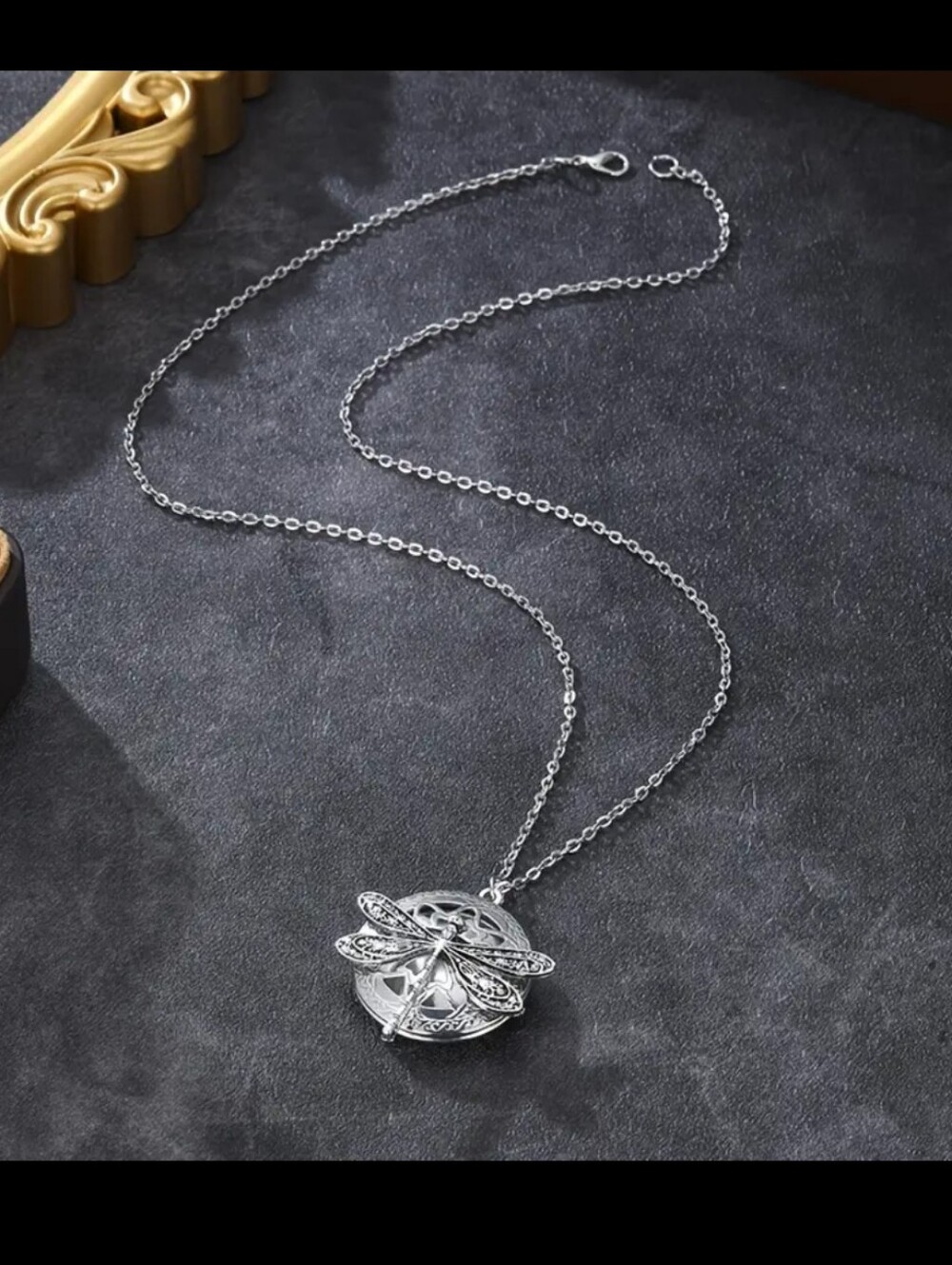 2/16🎈Vintage Style Dragonfly Locket Pendant Necklace